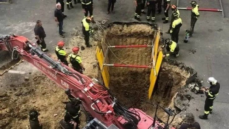 Tunnel scavato dalla banda del buco, assolti i due fermati dopo il crollo: "Eravamo andati a portare le mozzarelle a mia figlia"