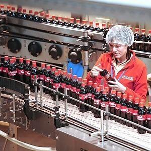 La produzione industriale a maggio vola ai massimi dal 2011