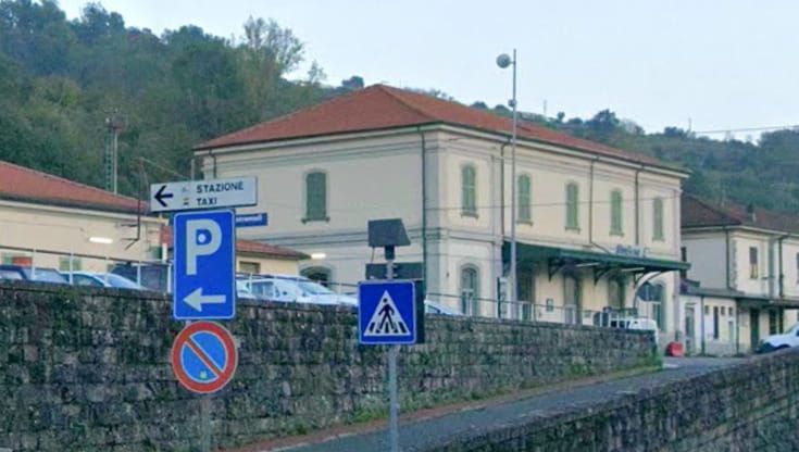 Pontremoli, due giovani con ustioni da folgorazione soccorsi in stazione