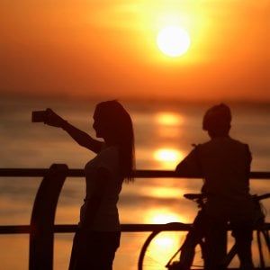 Tariffe cellulari, ecco i trucchi per risparmiare: lo studio SosTariffe