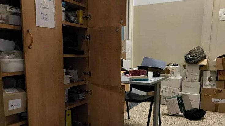 Vandali alla Pastorale Migranti a Torino. Colpita anche l'associazione Camminare Insieme