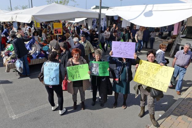 "No al mercato di Forte dei Marmi"<br />La nuova protesta degli ambulanti