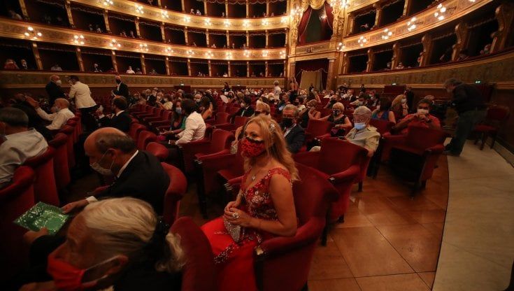 Addio distanze nei teatri siciliani: "Ora recuperiamo la fiducia del pubblico"