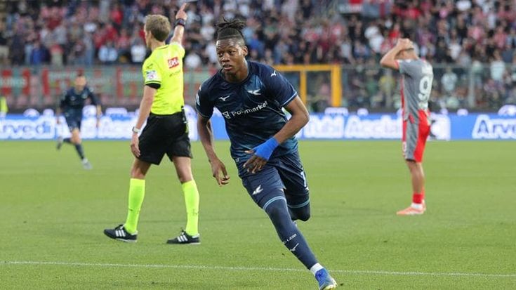 La Lazio vince 2-1 al 92’ con Noslin, Cremonese vicina alla B. Sarri: “Derby alle 12,30 un insulto”