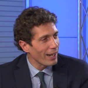 Il caso rom a Roma, seimila in cerca di un alloggio: “Aria da caccia allo zingaro”