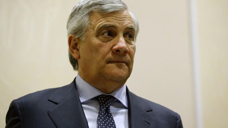 L’attesa di Tajani: “Io premier? Solo se la maggioranza è certa”