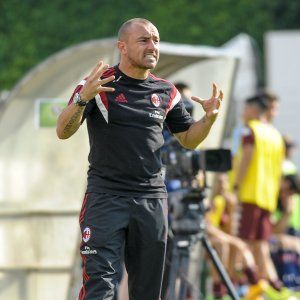 Milan: via Mihajlovic, panchina a Brocchi. Berlusconi: "Grazie Sinisa, ma bisogna dare di più"