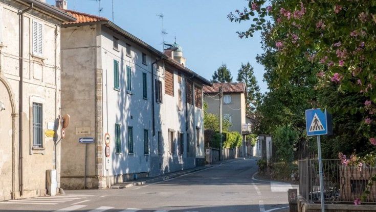 Seregno, nel condominio dove vivono lo stalker 79enne e la sua vittima