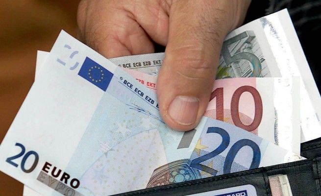 Trova borsello con 2.200 euro<br />5 chilometri in bici per restituirlo