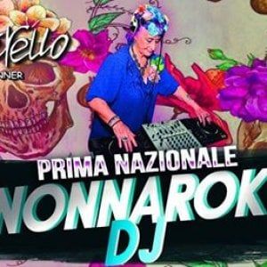 Reggio Emilia, il debutto di Nonnarok: dj a 78 anni