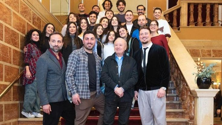 Scugnizzi, un nuovo personaggio e una canzone inedita. Ma Mattone porta anche la critica alla città