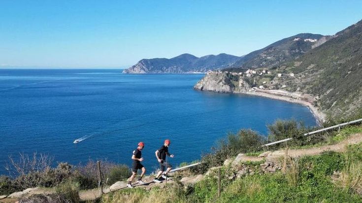 Sciacchetrail, dalla Cina e dagli Usa per correre sui monti vista mare delle Cinque Terre