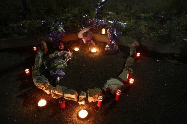 Roma, fiaccolata davanti al San Salvador per ricordare Galvagno
