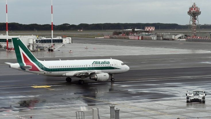 La missione impossibile della Nuova Alitalia: decollo in salita e 3 miliardi a rischio