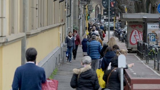 Emergenza coronavirus, l'App per prenotare a distanza il posto in fila si apre gratuitamente per gestire le code