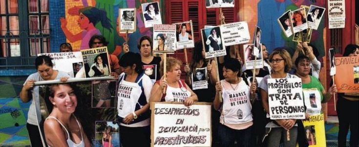 Buenos Aires, le nuove mamme di Plaza de Mayo: "Rivogliamo le nostre ragazze"