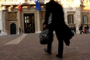 Onorevoli, ritorno al passato:<br />insegnanti, avvocati, giornalisti