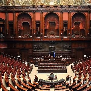 Le Province sono cancellate, ma i dirigenti sono i più pagati