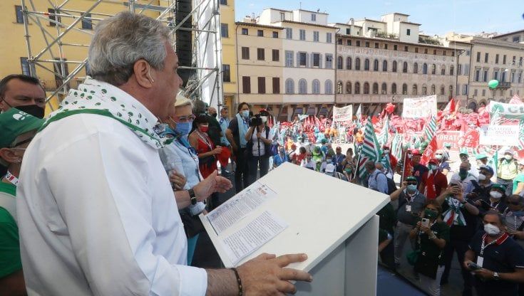 Sbarra ricorda Luana: "Il governo sblocchi gli investimenti in sviluppo e sicurezza invece dei licenziamenti"