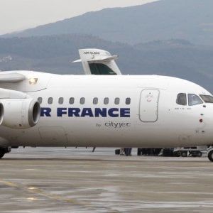 Air France si sfila dal dossier Alitalia: "Non siamo interessati"