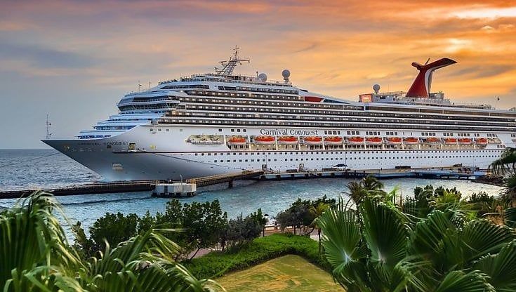 Il turismo "fiuta" la svolta grazie a vaccini e pass sanitari: crescono le prenotazioni, decollano i titoli in Borsa. 