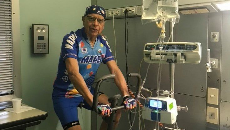 In ospedale dopo il trapianto, Francesco non rinuncia alla passione per la bici: "In cyclette mi sono sentito al Giro"