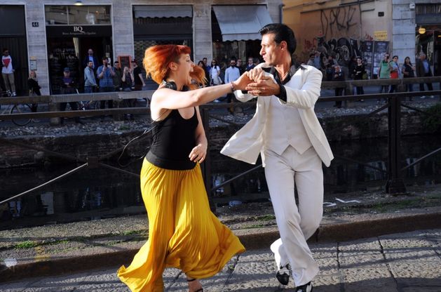 Naviglio Grande, il tango di Noemi per il nuovo video