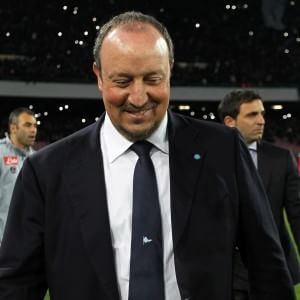 Napoli, Benitez in silenzio. Con la Fiorentina non può fallire