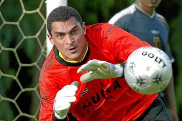 Brasile 2014, Mondragon da record: "nonno" dei Mondiali, 43 anni