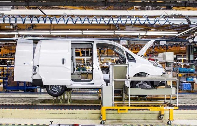 Nissan e-NV200, fuoco alle polveri