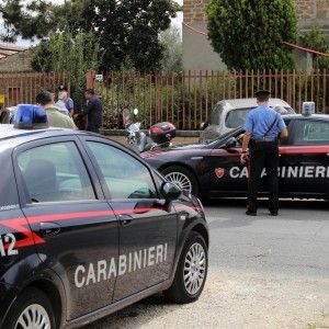Famiglia sequestrata, picchiata e rapinata, Arancia meccanica nel Trapanese