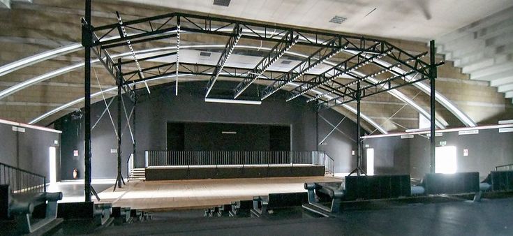 A Scampia la lotta per salvare l'auditorium dedicato a De André