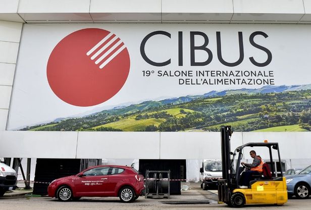 Cibus, stand pronti per la grande fiera - Foto