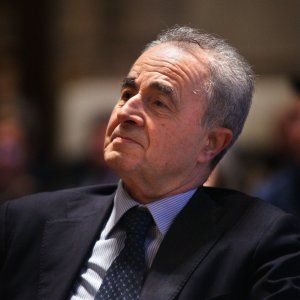 Stop di Parisi alla scissione "Dividersi per tornare all'Ulivo sarebbe solo una resa"