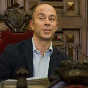 Europee, Dall'Olio c'&egrave;<br />Capogruppo Pd in lizza