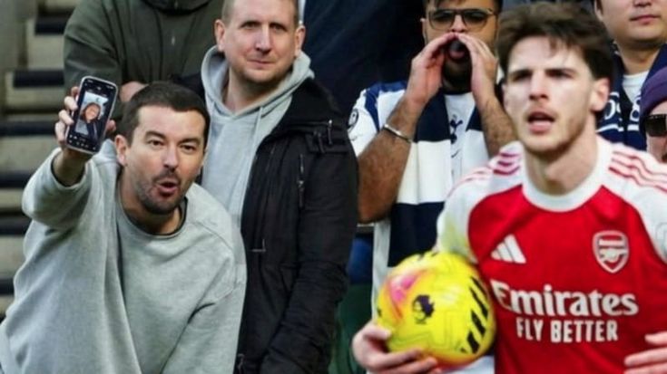 Tifoso insulta Declan Rice, gli mostra la foto della moglie dicendogli che è brutta