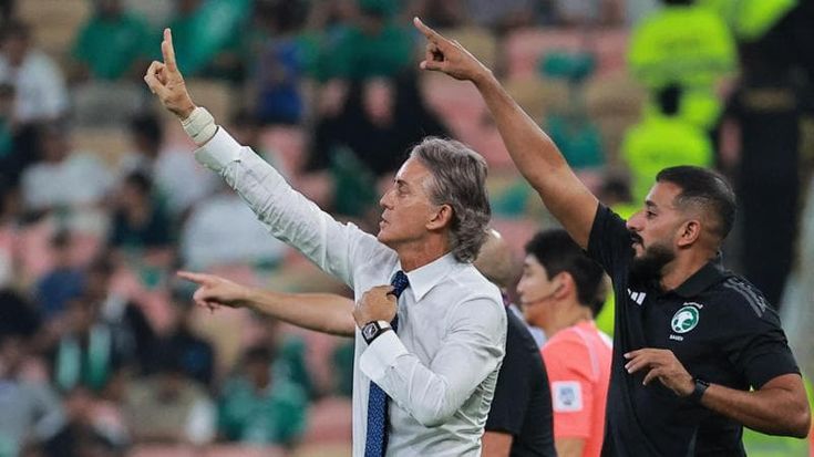 Arabia Saudita, Mancini contro un giornalista giapponese: "Vuoi vedere il mio conto in banca?"