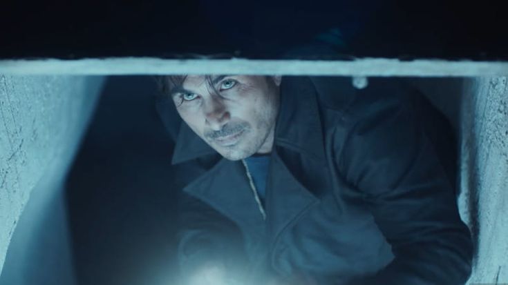 Francesco Di Leva in "Glory Hole" colletto bianco della camorra. Nel film di Montesarchio l'ultima apparizione di Gaetano di Vaio