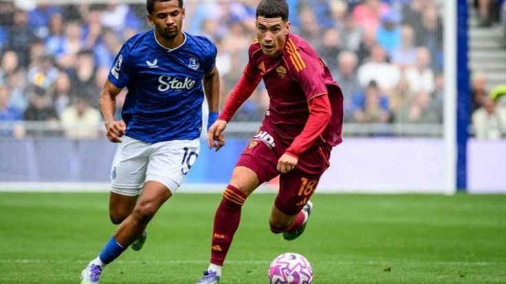 Amichevoli, Napoli e Roma trascinate da De Bruyne e Soulé. Milan, pari a Leeds. Fiorentina ko