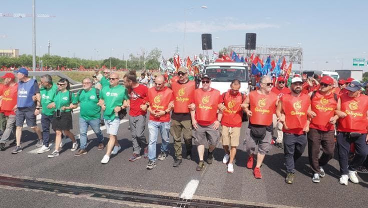 “Gli operai in corteo? Esercitavano un diritto. Noi pronti ad arrivare alla Corte Costituzionale”