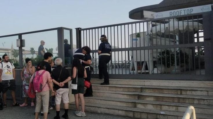 Troppi abusi edilizi nello stabilimento dei party politici, sequestrato il Venezia