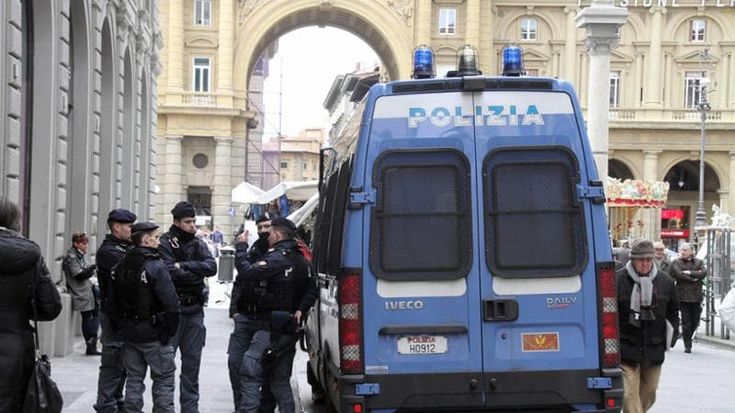 Firenze, in arrivo 30 agenti per il centro. Confcommercio di nuovo contro la prefetta
