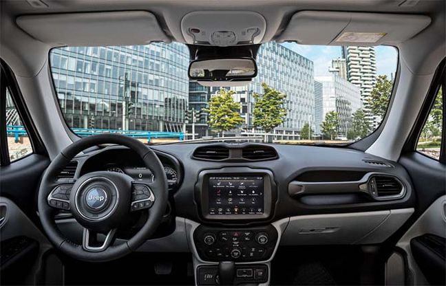 Jeep Renegade, sempre più connessa