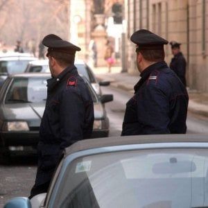 Catania, botte e minacce per farsi dare i soldi del Reddito di cittadinanza