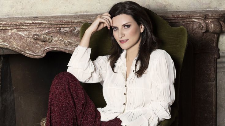 Laura Pausini: "Gli Oscar? Solo la nomination sarebbe già una vittoria"