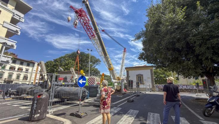 Treni, da domenica per 4 giorni Italia divisa in due per il cantiere a Firenze. Servizio di navette