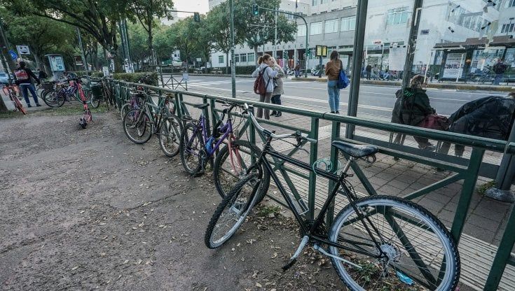 A Torino furti di biciclette a raffica: "Qualcuno fermi la razzia"