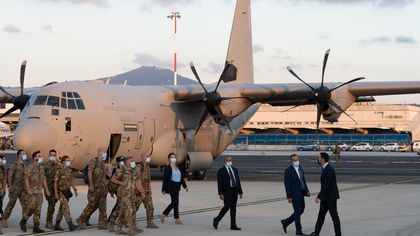 Afghanistan, tornati a casa gli ultimi soldati italiani - Le immagini