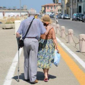 "Oltre 100mila anziani vivono con meno di 500 euro al mese"