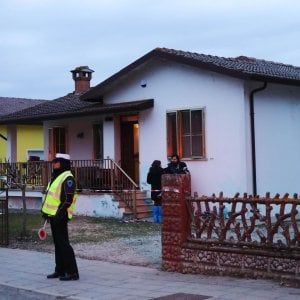 Ristoratori uccisi dal figlio, l'ex fidanzatina dell'omicida: "Teneva più al cane che a me"